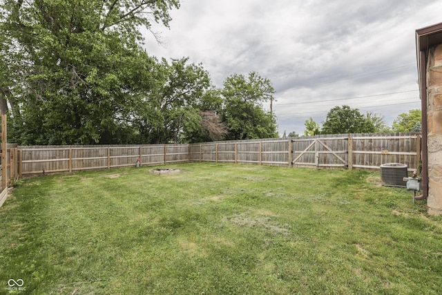 1601 Southern Ave, Beech Grove, IN 46107 - view of yard featuring cooling unit