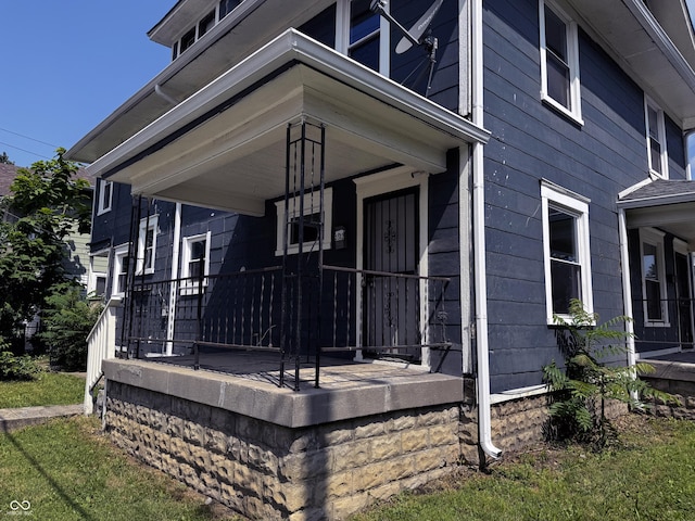 3502 N Kenwood Ave, Indianapolis, IN 46208 - view of property exterior featuring a porch