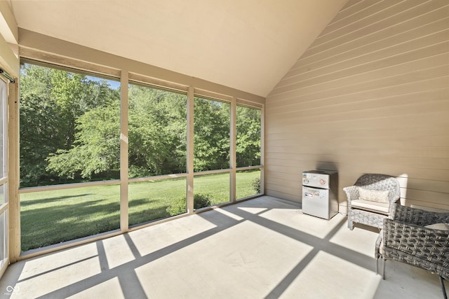 11875 W 700 S, Columbus, IN 47201 - unfurnished sunroom featuring lofted ceiling