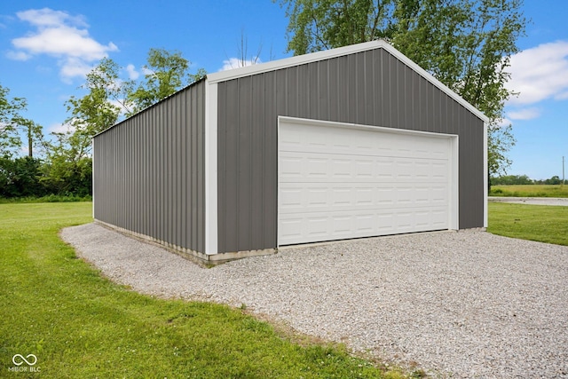 1295 Colonial Dr, Seymour, IN 47274 - view of detached garage