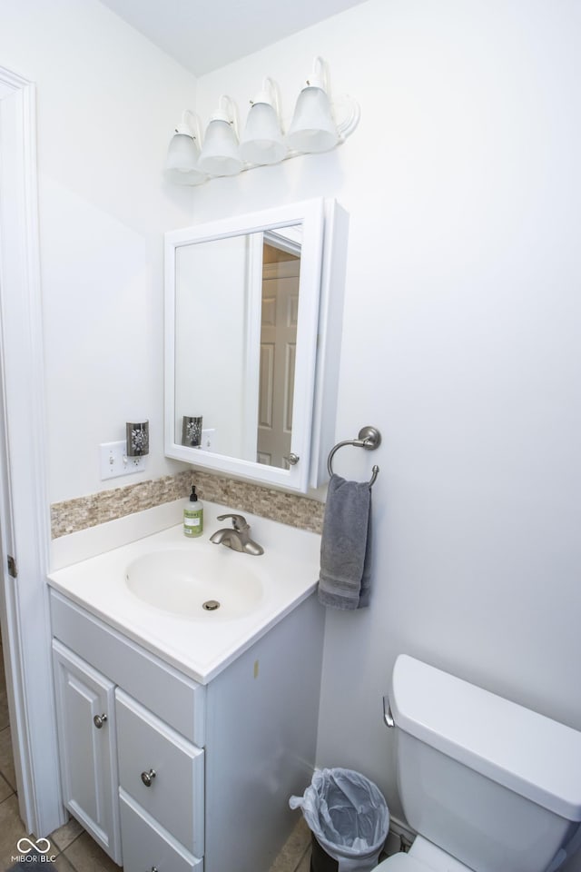 917 E Mill Creek Rd S, Greensburg, IN 47240 - half bath featuring vanity and toilet