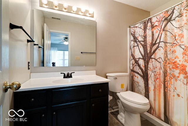 444 Austin Dr, Avon, IN 46123 - full bath featuring vanity, toilet, a ceiling fan, and a shower with shower curtain