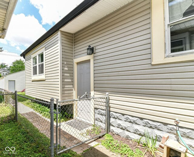 518 N Emerson Ave, Indianapolis, IN 46219 - photo 25