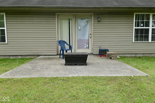 4528 Hunt Master Ct, Indianapolis, IN 46268 - view of patio / terrace