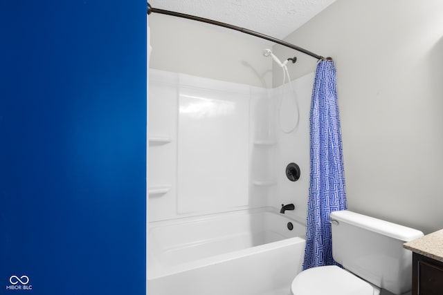 12383 S 25 W, Columbus, IN 47201 - full bathroom with toilet, shower / bathtub combination with curtain, vanity, and a textured ceiling