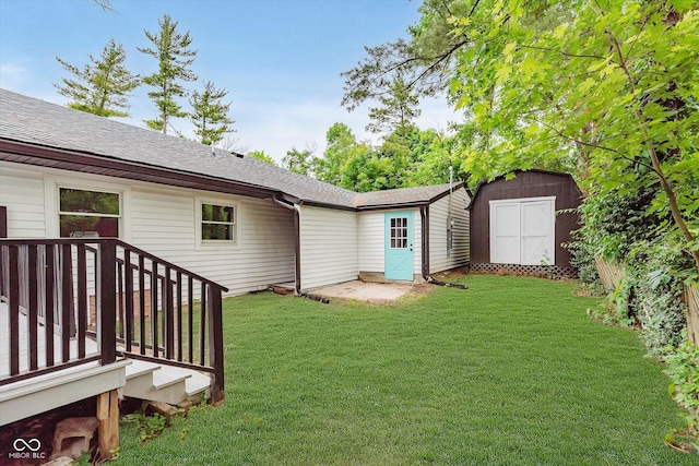 233 N Devon Ave, Indianapolis, IN 46219 - view of grassy yard