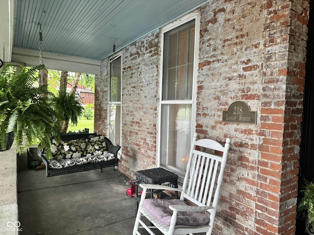 218 Locust St, Jeffersonville, IN 47130 - photo 4