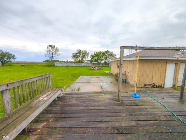 2612 E Michigantown Rd, Frankfort, IN 46041 - wooden terrace with a yard