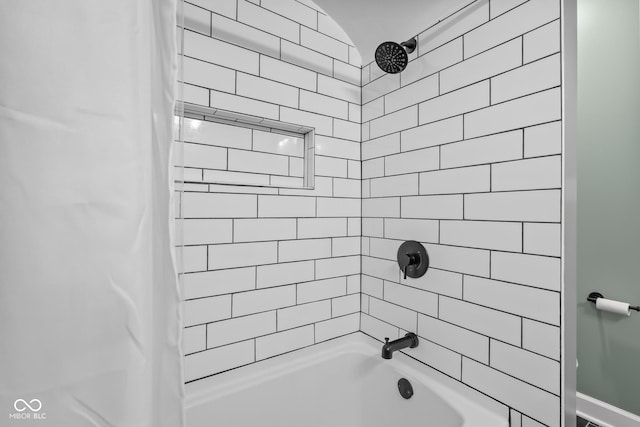 2645 Washington St, Columbus, IN 47201 - full bath with shower / bathtub combination with curtain