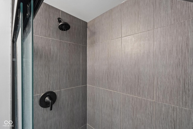 2645 Washington St, Columbus, IN 47201 - bathroom view of tiled shower