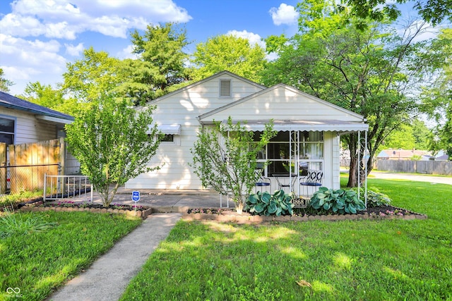 1868 N Hawthorne Ln, Indianapolis, IN 46218 - view of front of property