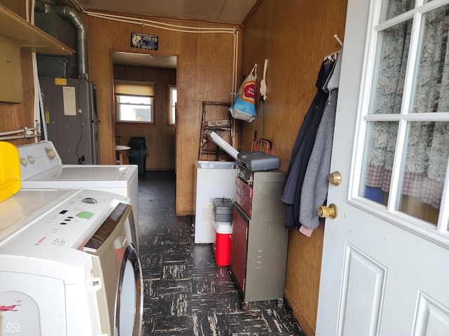 615 E 31st St, Anderson, IN 46016 - washroom with washer and clothes dryer and dark flooring
