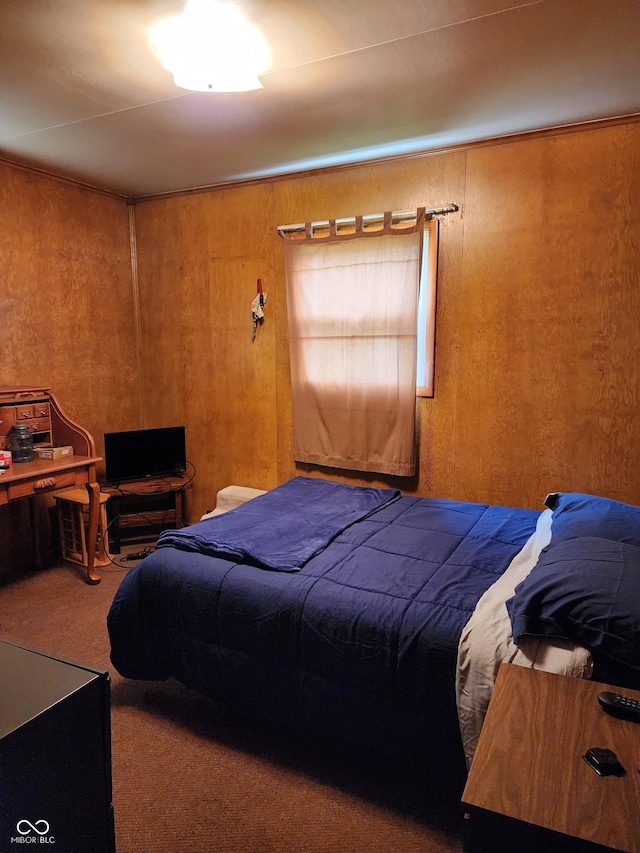 615 E 31st St, Anderson, IN 46016 - view of carpeted bedroom