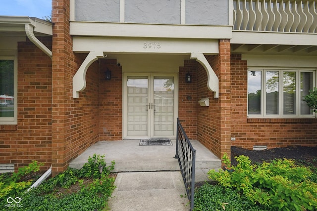 3975 Offshore Dr, Columbus, IN 47203 - property entrance with brick siding