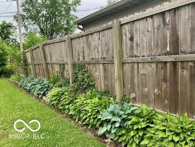 1998 Crescent St, Franklin, IN 46131 - view of yard