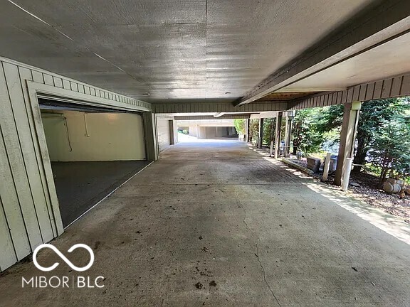 70 Lookout Ridge Dr, Columbus, IN 47201 - view of patio