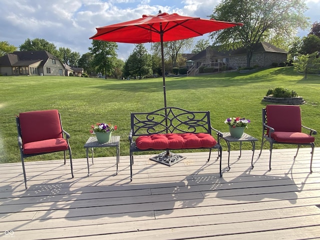 12231 Valley View Cir, Indianapolis, IN 46229 - wooden deck featuring a yard