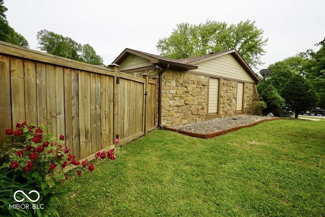 5331 Birch Ln, Greenwood, IN 46143 - view of yard