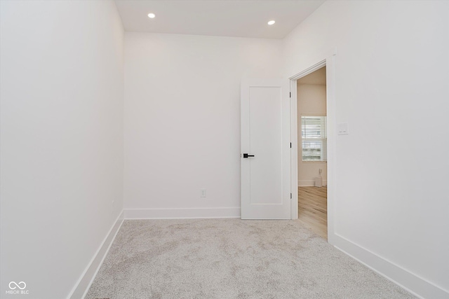 2909 E Michigan St, Indianapolis, IN 46201 - unfurnished room with carpet floors, baseboards, and recessed lighting