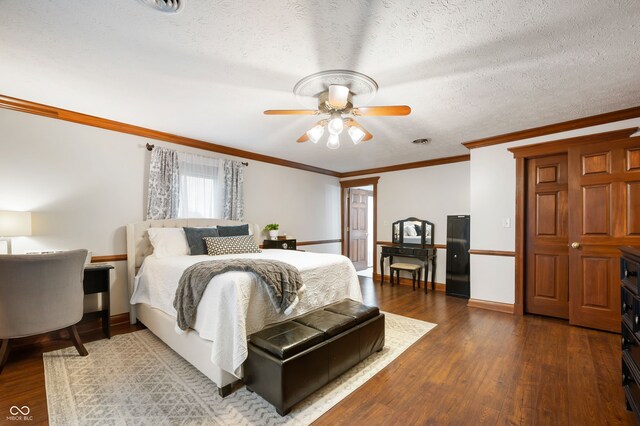 2708 N 400 E, Greenfield, IN 46140 - bedroom with wood finished floors, baseboards, crown molding, and ceiling fan