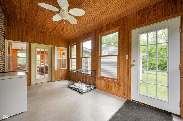 2708 N 400 E, Greenfield, IN 46140 - unfurnished sunroom with lofted ceiling and ceiling fan