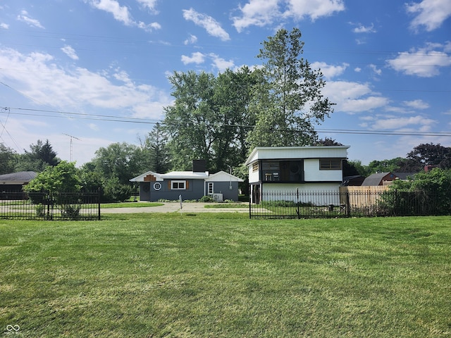 9080 W Forest Dr, Elwood, IN 46036 - photo 1