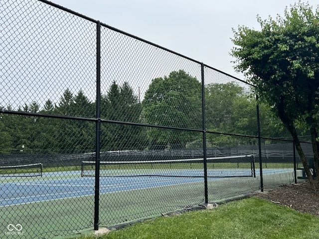 6363 Harmonridge Ct, Indianapolis, IN 46278 - view of tennis court