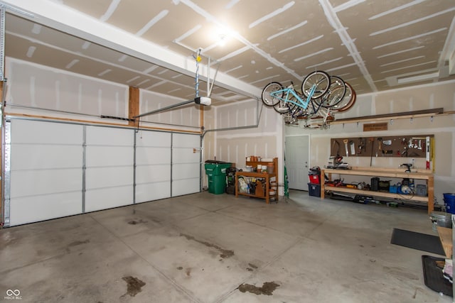 527 Macintosh Ln, Danville, IN 46122 - garage featuring a garage door opener