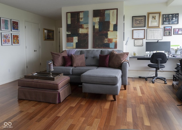 4000 N Meridian St Apt 11D, Indianapolis, IN 46208 - living area with wood finished floors and a desk