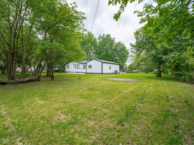 1141 Temperance Ave, Indianapolis, IN 46203 - view of grassy yard