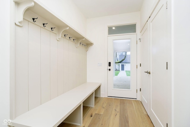 1822 Central Ave, Indianapolis, IN 46202 - mudroom with light wood finished floors