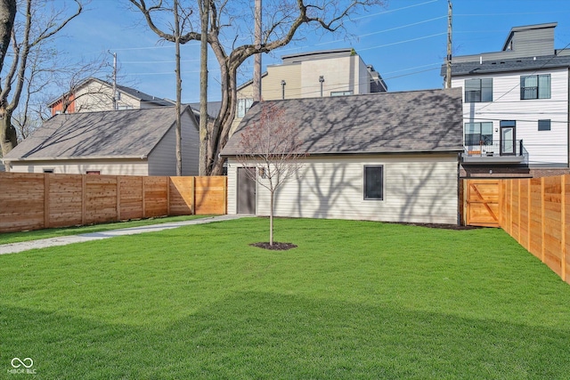1822 Central Ave, Indianapolis, IN 46202 - view of yard