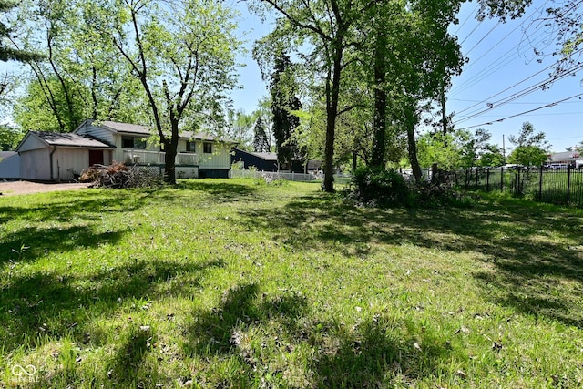 3668 Chatsbee Ct, Indianapolis, IN 46224 - view of yard