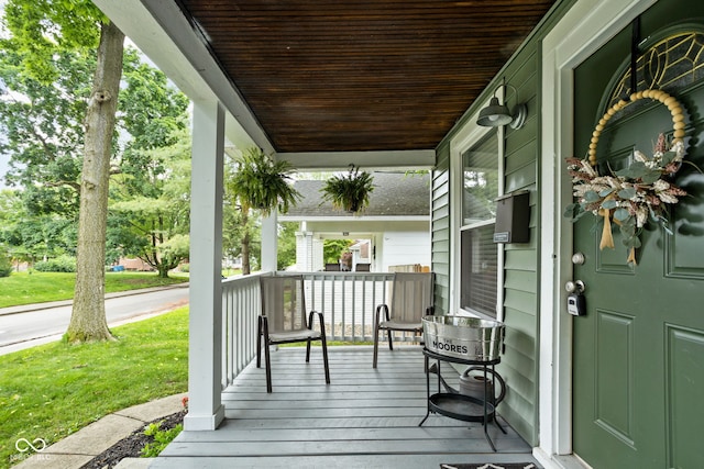 4414 Winthrop Ave, Indianapolis, IN 46205 - porch with a lawn