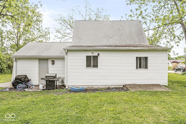 2 S 25th Ave, Beech Grove, IN 46107 - rear view of property with a lawn
