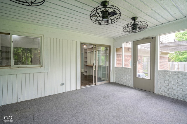 4949 Jennings Dr, Carmel, IN 46033 - unfurnished sunroom featuring a ceiling fan