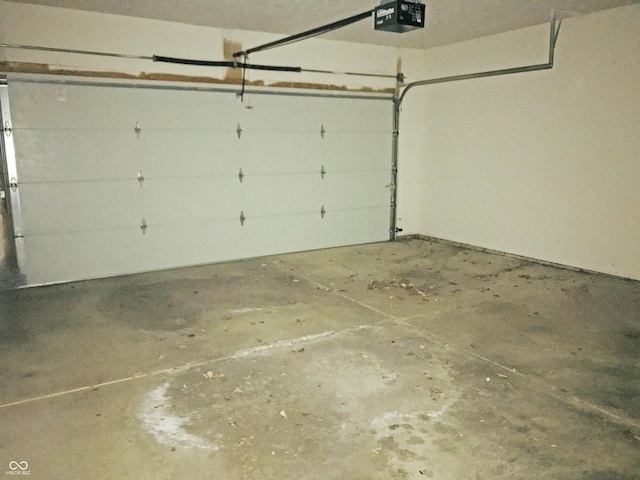 855 Gazebo Way Unit C, Greenwood, IN 46142 - garage with a garage door opener