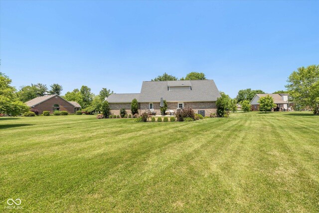 1135 W Wildflower Ct, Mooresville, IN 46158 - view of grassy yard