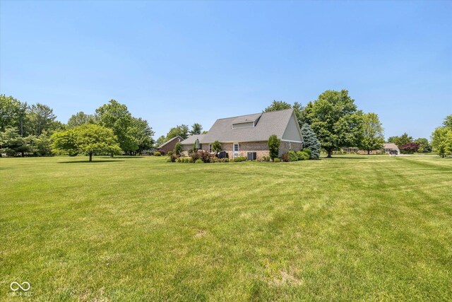 1135 W Wildflower Ct, Mooresville, IN 46158 - view of green lawn