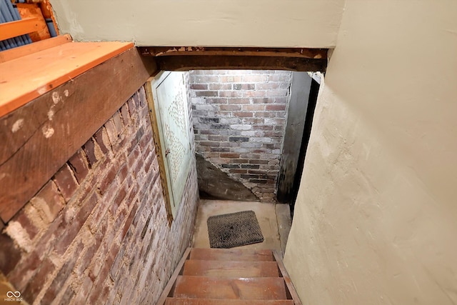 203 N Cross St, Hillsboro, IN 47949 - view of staircase