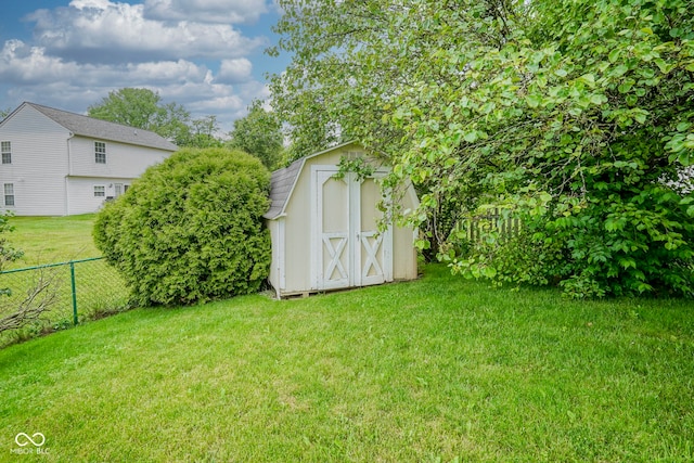 7724 Blackthorn Dr, Indianapolis, IN 46236 - view of yard