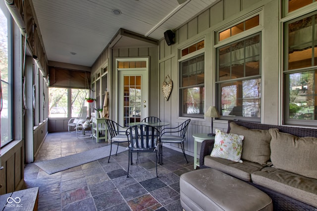 3533 Alexandria Pike, Anderson, IN 46012 - sunroom with outdoor dining space