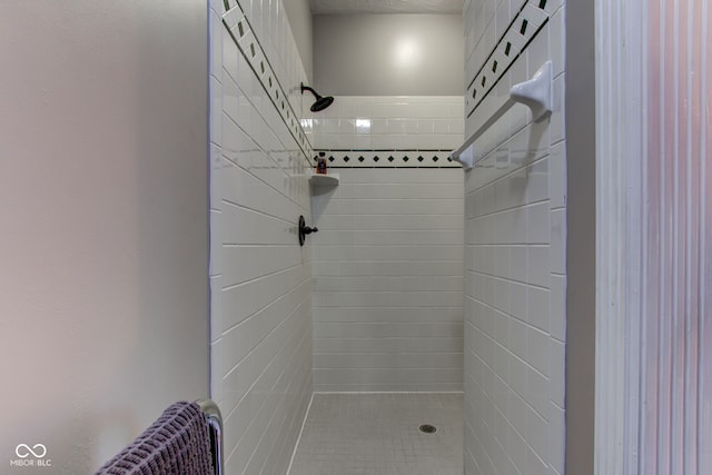 3533 Alexandria Pike, Anderson, IN 46012 - full bath featuring a tile shower