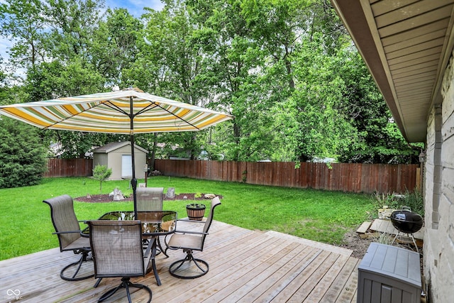 4125 S Post Rd, Indianapolis, IN 46239 - wooden deck with outdoor dining area