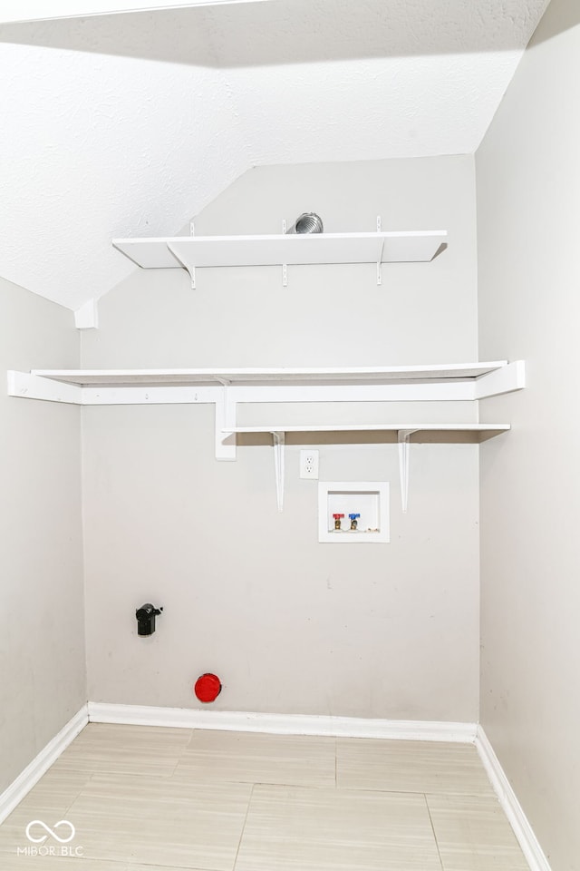 11612 E 75th St, Indianapolis, IN 46236 - laundry room with washer hookup and baseboards