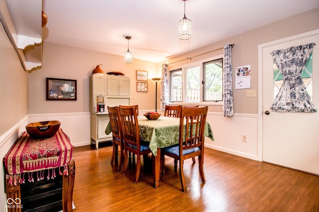 3935 Offshore Dr, Columbus, IN 47203 - dining space featuring wood finished floors and baseboards