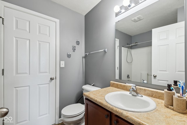 2509 Cedarmill Dr, Franklin, IN 46131 - full bath with toilet, vanity, and a shower