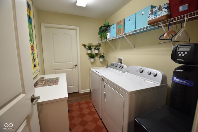 1150 Extraordinary Trl, Greenfield, IN 46140 - laundry area with washing machine and clothes dryer and dark flooring