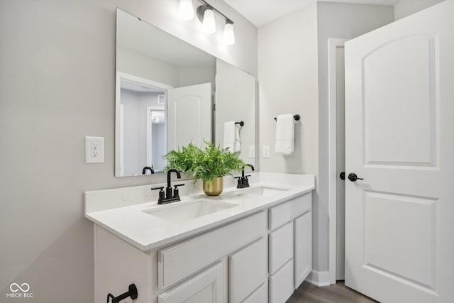 577 Dalton Way, Avon, IN 46123 - full bath with double vanity