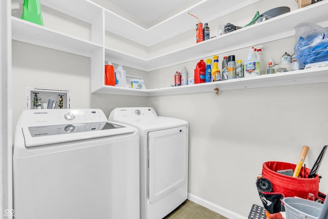 2267 Rome Dr Unit A, Indianapolis, IN 46228 - laundry area with separate washer and dryer and baseboards